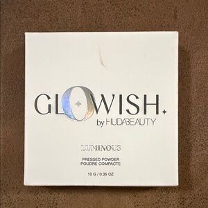 HUDA BEAUTY GloWish Luminous Pressed Powder